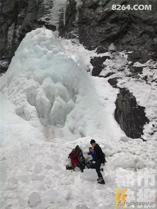 当地回应景点冰柱掉落致1人受伤